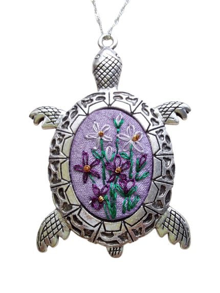 Joyas bordadas Colgante Tortuga Encantada